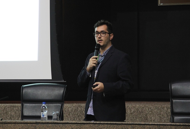 Everton Silva Araújo, coordenador de programa da AMLURB