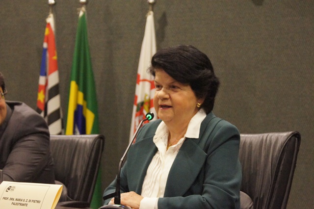 Professora Maria Sylvia Zanella Di Pietro abordou tema “Coisa Julgada Administrativa, Segurança Jurídica e Tribunais de Contas”