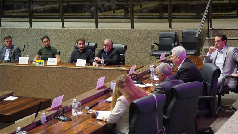 Mesa técnica ocorreu nesta quarta-feira no Plenário