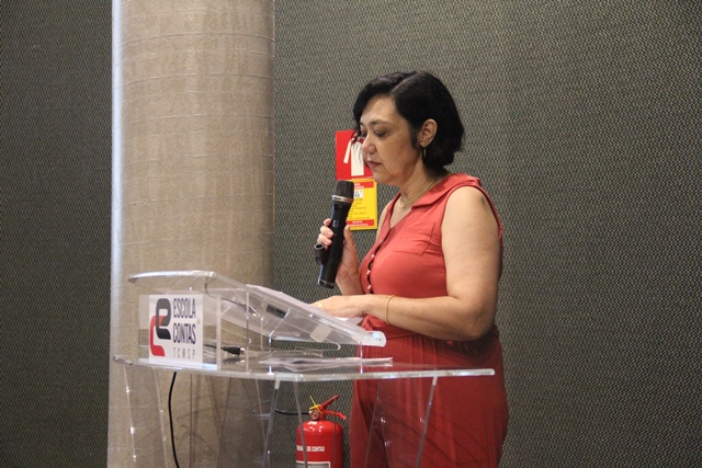 A oradora da turma do curso de pós-graduação, Maria Izabel Mariano Lucio