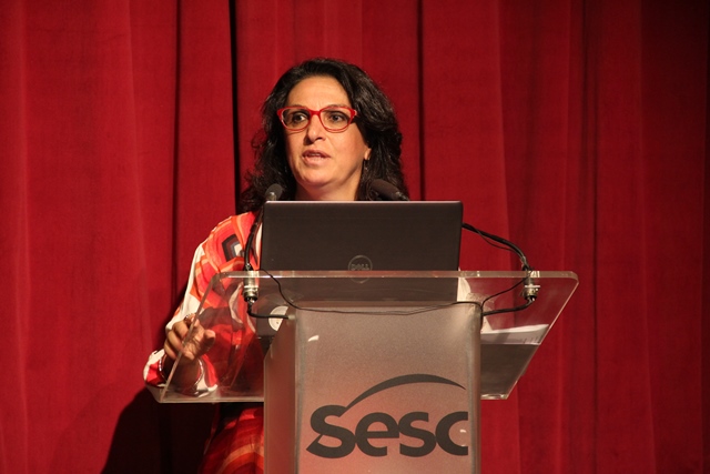 Cristina Madi, gerente da Gerência de Programas Sociais do SESC São Paulo, também saudou o lançamento.