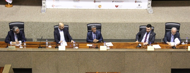 Mesa de Abertura do evento
