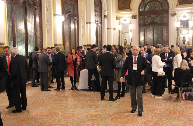 Coquetel de lançamento dos volumes 1 e 2 dos livros 'Control Administrativo de la Actividad de la Administración'. 