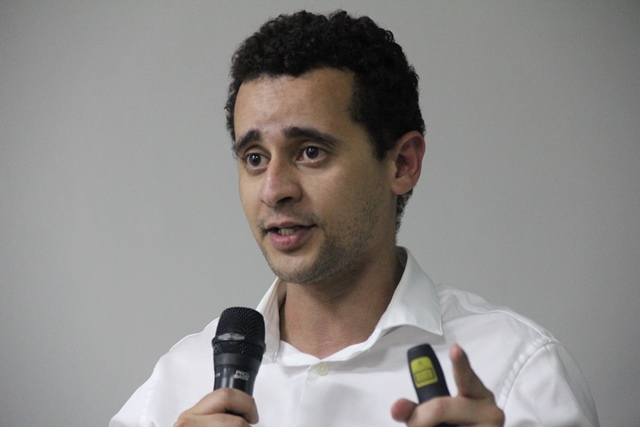 Coordenador de pós-graduação da Escola de Gestão e Contas do TCMSP, André Galindo