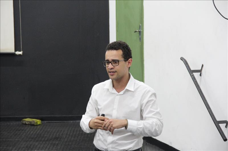 Professor André Galindo, da Escola de Gestão e Contas do TCMSP