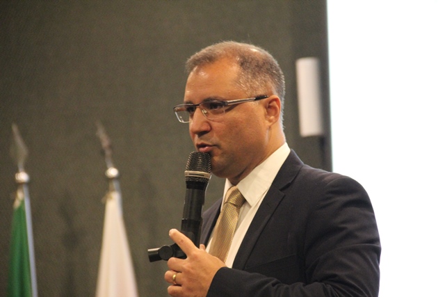 Representante do IRB, Leandro Menezes