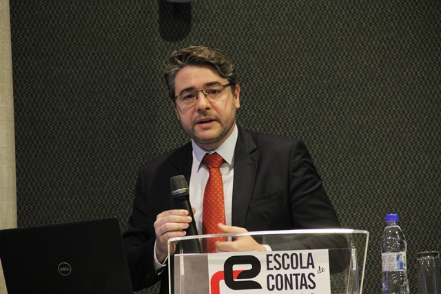 Francisco Zardo, coordenador de Direito Público da Escola Superior de Advocacia da OAB do Paraná