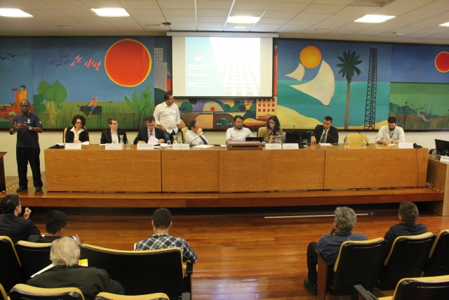 Público presente na audiência pública sobre as Metas Fiscais do Município, na Câmara Municipal de São Paulo