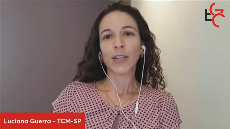 A chefe do Núcleo de Governança e Gestão do TCMSP apresentou o hotsite Qualidade Certificada