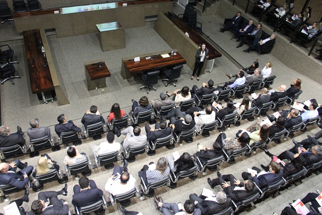 Plenário esteve lotado durante apresentação do Cidadania em Contas