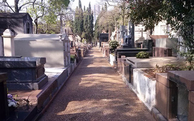 TCM esclarece motivos de suspensão do PMI dos cemitérios