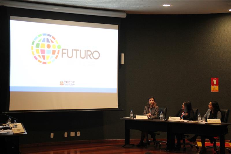 Apresentação do Observatório do Futuro do TCESP, por Manuela Prado 