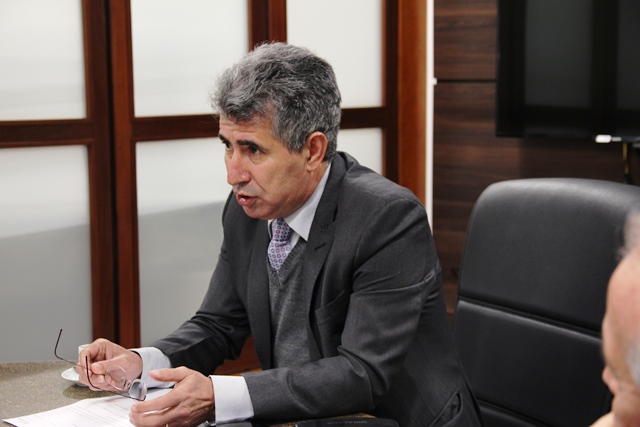 O conselheiro presidente João Antonio conduziu a abertura da reunião de auditoria.
