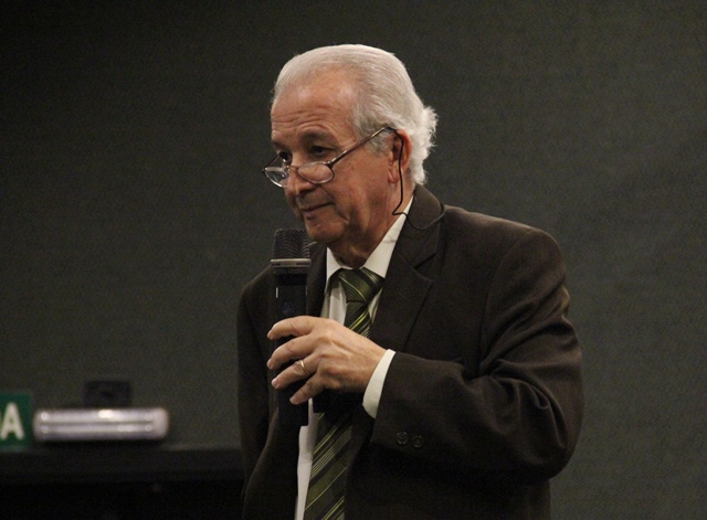 Conselheiro Edson Simões, professor e pesquisador do Centro de Interunidade de História da Ciência da USP