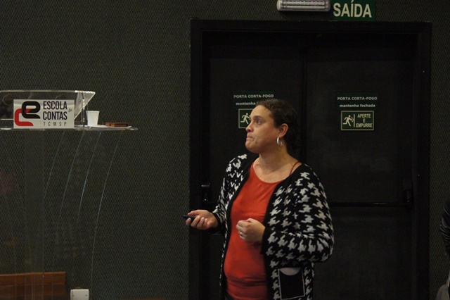 Barbara Popp, da C-II, explicou as auditorias feitas nas escolas municipais de São Paulo