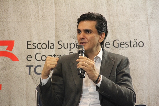 Ex-secretário de Educação do município de São Paulo, jurista, filósofo, escritor e professor, Gabriel Chalita