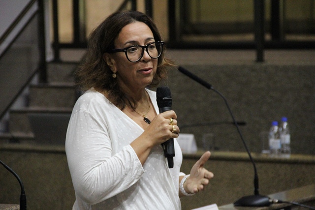 A chefe de gabinete da presidência, Angélica Fernandes, apresentou o Projeto Cidadania em Contas