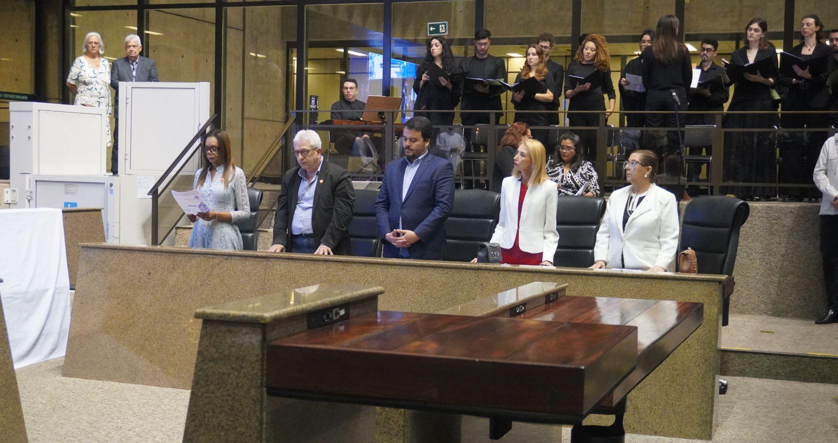 Diversas autoridades, como Secretários Municipais, prestigiaram a ocasião.