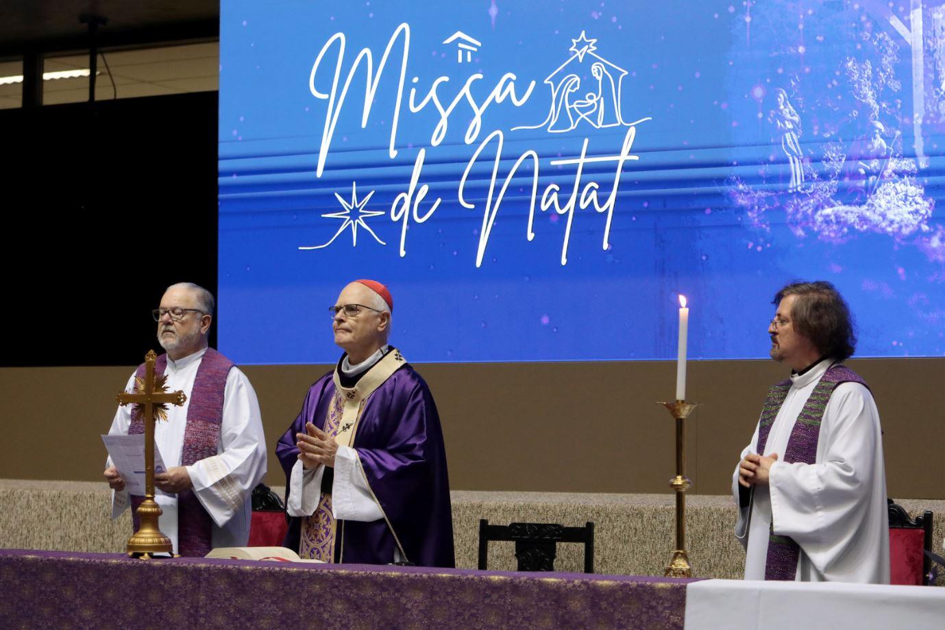 A Missa de Natal relembrou os significados de confraternização universal trazidos pelo período do Advento. | Foto: Hilton Souza.